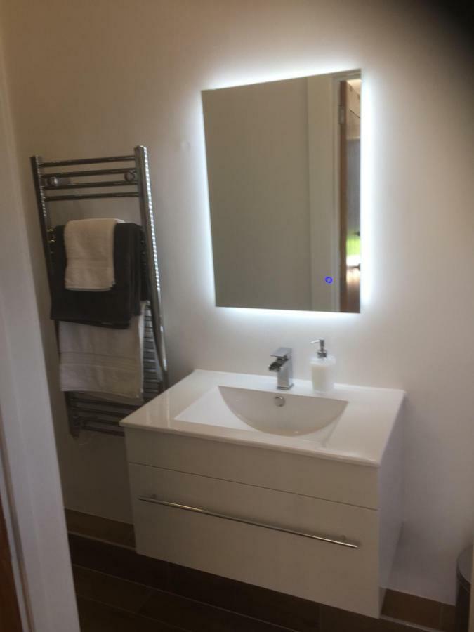 Willow Court Farm Studio South & Petting Farm, 8 Mins From Legoland & Windsor, 15 Mins From Lapland Uk Extérieur photo